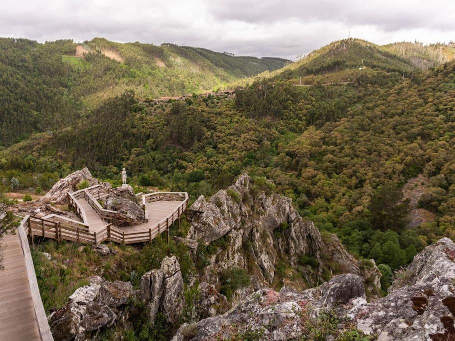 ペドローガン・グランデ A Casa Da Carmitaヴィラ エクステリア 写真